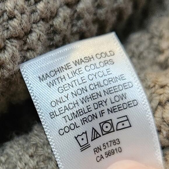 Maurices Sage Green Cropped Chunky Knit Button Front Cardigan Sweater Small - Picture 6 of 7